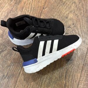 Adidas TR21 Racer Sneakers